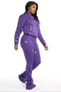 OEM personalizado de las mujeres de peso pesado de moda Jogger Suit 100% personalizado con capucha pantalones acampanados chándal con patrón sólido - Product Image 4