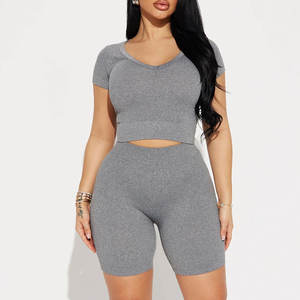 Sujetador deportivo de gimnasio de 15 colores con logotipo personalizado para mujer, pantalones cortos transpirables que absorben la humedad, patrón sólido, conjunto de Yoga de 15 colores - Product Image 1