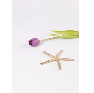 Peso de papel de latón con forma de estrella, peso de papel hecho a mano con acabado dorado brillante para decoración de escritorio de hogar y oficina - Product Image 4