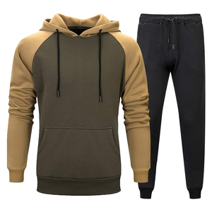 Ensemble de survêtement décontracté pour homme en coton, design personnalisé, tendance, sweat-shirt et pantalon de survêtement tricotés, écologiques, Bangladesh - Product Image 1