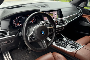 Asequible para Conducir |   CONDUCCIÓN IZQUIERDA |   Volante a la derecha |   2020 B M W X7 M50I - Product Image 4