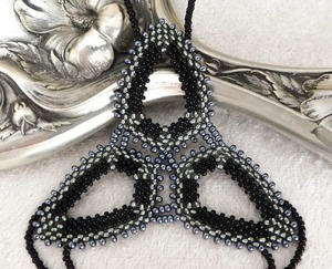 Juego de cierres y anillos Regalo DE LA India por Zh Traders Pulsera esclava de cuentas de semillas en forma de flor Bohemia colorida con magnético - Product Image 2