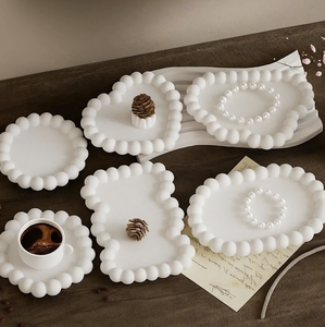 Plateau organisateur en ciment blanc décoratif pour petits accessoires et décoration intérieure, produit en béton fait à la main, origine Vietnam - Product Image 4