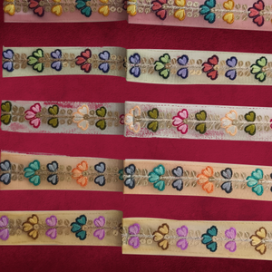 Dentelle brodée florale colorée à des fins décoratives - Product Image 6