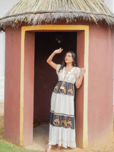 Robe longue bohème tribale brodée à fleurs fluide, idéale pour les tenues décontractées, les vacances à la plage, bohème tribale brodée - Product Image 2