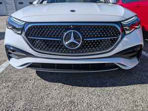 Mejor Precio, Gran Venta, Auto Mercedes-Benz E 350 AWD 4MATIC 4 Puertas 2026 - Product Image 2