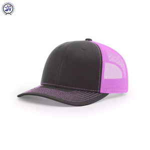 2024 nuevo superventas sombrero de camionero de poliéster de cuero liso gorra deportiva de 5 paneles con parche bordado gorra deportiva de malla de estilo moderno - Product Image 4