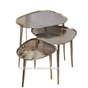 Lot de 3 tables d'appoint en aluminium, métal, couleur argent, meubles tendances de luxe uniques pour la maison et les hôtels - Product Image 4