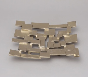 Plateau de fruits décoratif écologique en métal moderne Plateau de centre de table design doré Sunburst Options personnalisables 50pcs pour table - Product Image 2