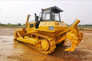 Bulldozer sur chenilles SEM 818F de 17 tonnes, 197 CV, avec lame de 3 m³ à 4 points de fixation, pour travaux miniers, construction et terrassement - Product Image 3