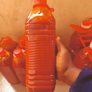 Crude Palm Oil CPO Bulk Supplier Edible Palm Oil 75% Purity 200L for Refining Soap Biodiesel Industrial Use For Sale - Product Image 1