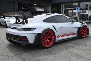 Porsche 911 GT3 RS Coupé RWD 2024 - Product Image 2