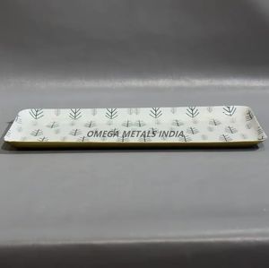 Stylish Rectangular Antique Gold Serving Tray With Elegant Handles Perfect for Displaying Appetizers and Decorative Items - Product Image 6