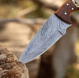 Hermoso Cuchillo de Caza de Acero de Damasco Hecho a Mano con Hoja Forjada Fija, Mango de Madera, Personalizable OEM, Grado Industrial - Product Image 3