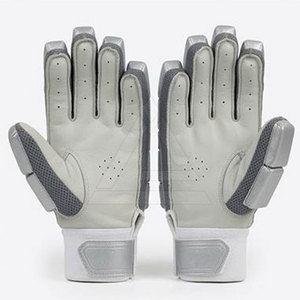 Gants de frappe de cricket en cuir Pittards professionnels personnalisés, légers, haute protection, rembourrage gris glacé, protège-mains de frappe. - Product Image 2