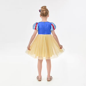 Vestido de Tul Amarillo en Liquidación, Estampado de Manzana Roja, Disfraz de Blancanieves Premium - Product Image 5