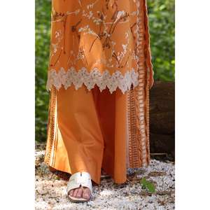 Conjunto de 2 Piezas: Camisa de Gasa Bordada sin Costuras con Pantalón Teñido TL-52086 - Product Image 3