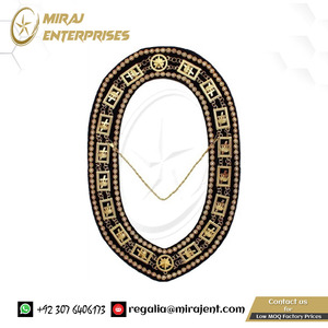 Vente en gros de strass maçonniques des Templiers Collier en chaîne or et argent sur tissu noir (argent) pour les insignes maçonniques - Product Image 2