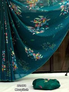 Collection de saris en mousseline de soie lourde de créateur exquis avec bordure brodée lancée par Royal Export pour les vêtements indiens pakistanais - Product Image 5