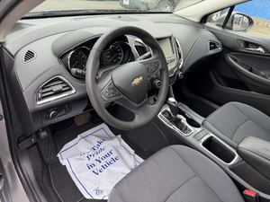 Chevrolet Cruze LT Sedan FWD 2018, prêt à être expédié - Product Image 3