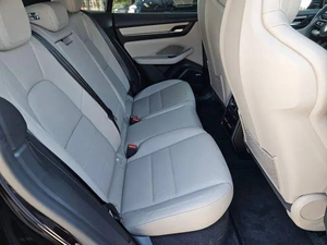 SUV Eléctrico Compacto de Lujo Usado 2025, Autonomía NEDC de 100 km, Capacidad de Batería de 90-110 kWh - Product Image 3