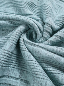 Top transpirable de manga larga con capucha para mujer y conjunto de pantalones ajustados, Top y pantalones informales con dobladillo dividido para primavera y otoño - Product Image 3