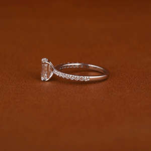 Bague de fiançailles en plaqué or massif 14Kt, certifiée IGI, luxueuse et tendance, en diamant de laboratoire taillé en émeraude, bague cadeau pour femme - Product Image 3