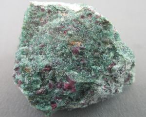 Rubis de pierre en fuchsite Cristal de guérison reiki naturel brut brut Grossiste en cristal de pierres précieuses brutes non polies Crystal Reiki Agate - Product Image 6