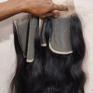 Vente en gros de cheveux bruts à cuticule alignée 100% cheveux humains vierges vison cheveux indiens paquets ondulés lâches avec fermeture à lacet 4X4 5X5 6X6 2X6 - Product Image 1