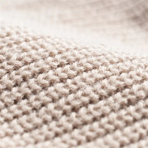 หมวกบีนนี่คุณภาพสูงแบบกำหนดเองสำหรับผู้ชาย สีดำ ถักลายหัวกะโหลก สไตล์สแลวชี่ สำหรับฤดูหนาว 100% พร้อมโลโก้ ขายส่งจากโรงงานผลิตหมวก - Product Image 6