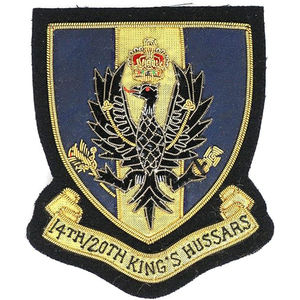 Insignia de chaqueta bordada a mano | Insignia bordada de León y corona Insignia de diseño personalizado - Product Image 5