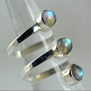 Handmade Boho 925 Sterling Silver <b>Ring</b> with <b>Labradorite</b> November Birthstone Inlay Round Shape-Perfect Gift for Her Birthday - Product Image 2