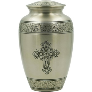 Urna de cremación de metal hecha a mano chapada en oro para cenizas recuerdo conmemorativo duradero para el descanso final de los seres queridos - Product Image 3