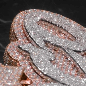 Colgante de Plata de Ley 925 con Letra Personalizada Iced Out, Diamante Moissanite VVS, Estilo Hip Hop de Lujo, Alto Brillo, Estilo Drip, Para Uso Unisex - Product Image 6