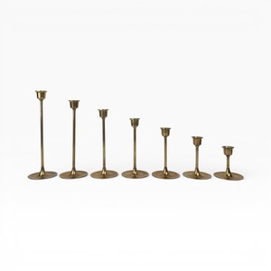 เชิงเทียนทรงสูงดีไซน์หรูหรา แรงบันดาลใจจากทองคำเปลว พร้อมดีไซน์แกะสลัก สำหรับตกแต่งภายในสุดหรู โดดเด่นไม่เหมือนใคร - Product Image 3