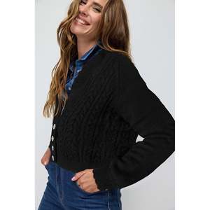 Casual Floral and Solid Print Knit <b>Cardigan</b> with Jacquard and Hand Embroidered Decoration Winter <b>Crocheted</b> Weave - Product Image 2