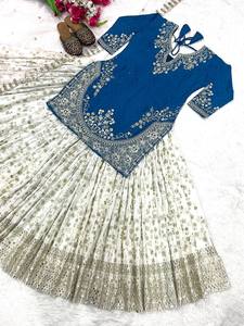Lehenga กับด้านบนและ dupatta faux georgette ผ้าปักลำดับการทำงานพรรคสวมใส่งานแต่งงานแบบดั้งเดิม lehenga - Product Image 4
