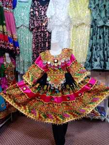 Elegante vestido tradicional afgano-Exquisito bordado Colores vibrantes Mangas largas Tela Premium Anarkali - Product Image 4