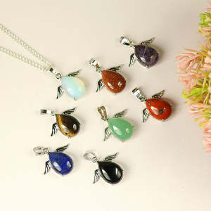 สร้อยคอจี้คริสตัลแองเจิล หินธรรมชาติ พร้อมสายโลหะ - Product Image 2