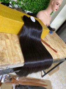 Extensions de cheveux vierges brésiliennes Remy lisses, cuticules alignées pour extensions de cheveux - Product Image 5