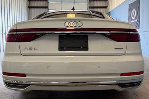 Excelente estado, Audi A8 L 2019 usado, 26 mil millas, tracción en las cuatro ruedas. - Product Image 5