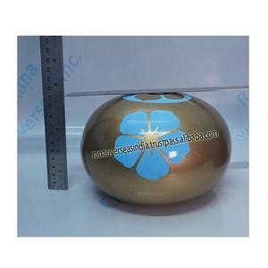 Vase à fleurs en métal aluminium avec fleur pour la décoration de la maison, simple et créatif, moderne et bicolore - Product Image 4