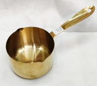 Casserole en acier inoxydable authentique utilisée par les chefs cuisiniers pour les recettes sensibles à la chaleur, résultats de qualité supérieure, préparations traditionnelles