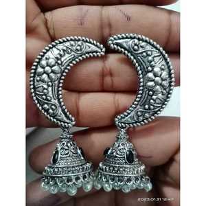 Boucles d'oreilles pendantes incurvées oxydées, style vintage, tendance, en forme de lune, en alliage et zinc, avec pierres de rubis et de zircon, pour mariage et cadeau - Product Image 3