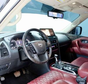 Nissan Patrol SE 2022 usata, 275 CV, 4x4, 6 cilindri, 4WD, motore a benzina 4.0L, guida a sinistra, cambio automatico - Product Image 2