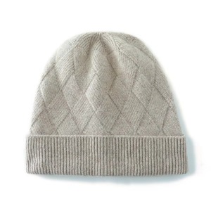 Gorros de Punto de Moda al por Mayor para Hombre y Mujer, Gorros de Lana Suaves y Cálidos para Invierno con Patrones Tejidos Elegantes Personalizados - Product Image 5