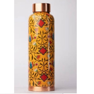 Bouteilles d'eau populaires à des prix raisonnables, fournisseur et fabricant de bouteilles en cuivre en stock, par l'Inde - Product Image 4