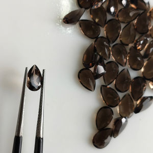 Cuarzo Ahumado Natural, Corte Pera de 8x6 mm, Piedra Preciosa Suelta de la Mejor Calidad para la Fabricación de Joyas - Product Image 1