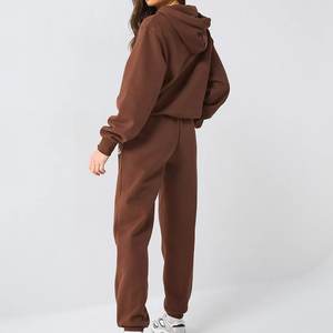 Nuevo Conjunto Deportivo Informal con Capucha y Pantalones Deportivos con Logotipo Personalizado, Color Marrón, para Mujer, Ecológico, Estilo Urbano, para Invierno - Product Image 2