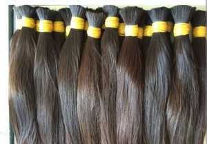 REMY Perruque longue en dentelle à double trame de couleur naturelle de 28 pouces avec extensions de cheveux humains vierges d'origine indienne ondulés - Product Image 6